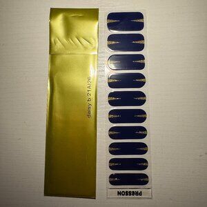 Jelcie Semi Cured Gel Nail Strips - Daisy B